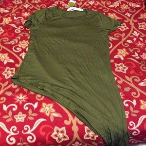 A Olive green shirt sotta long on the side