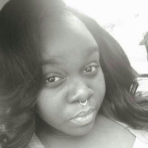 Meet your Posher, Denasha