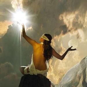 Meet your Posher, Clari