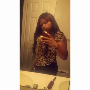 Meet your Posher, Mya