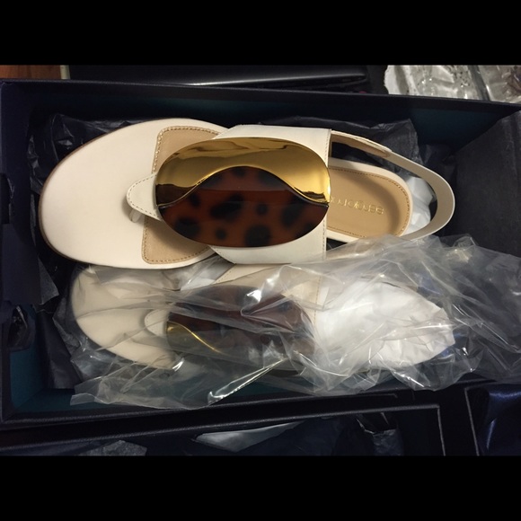 Sergio Rossi new with box size 36 or 6