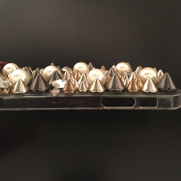 iPhone 5 studded case - Picture 4 of 4