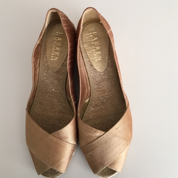Ralph Lauren Shoes - 💃🏻Ralph Lauren Espadrilles in silky peep toe