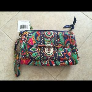 Vera Bradley push lock wristlet