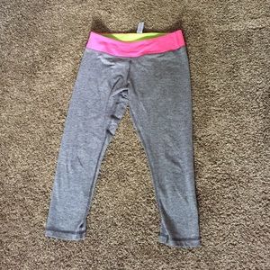 ivviva reversible gray crop
