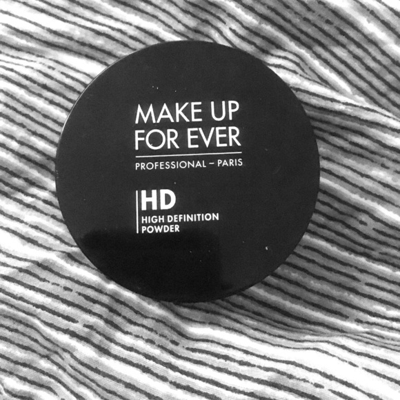 Makeup Forever Microfinish Powder