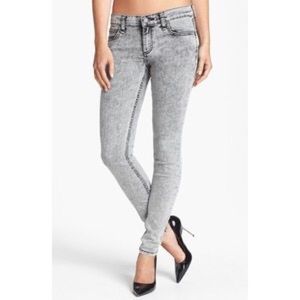 Celebrity Pink skinny acid wash jeans size 9