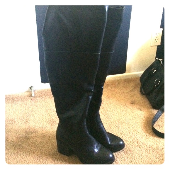 Over the knee/thigh high boots