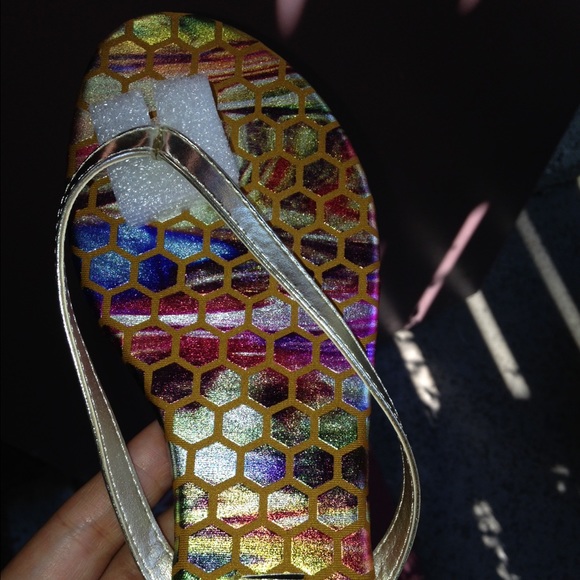 Simple sandals - Picture 2 of 3
