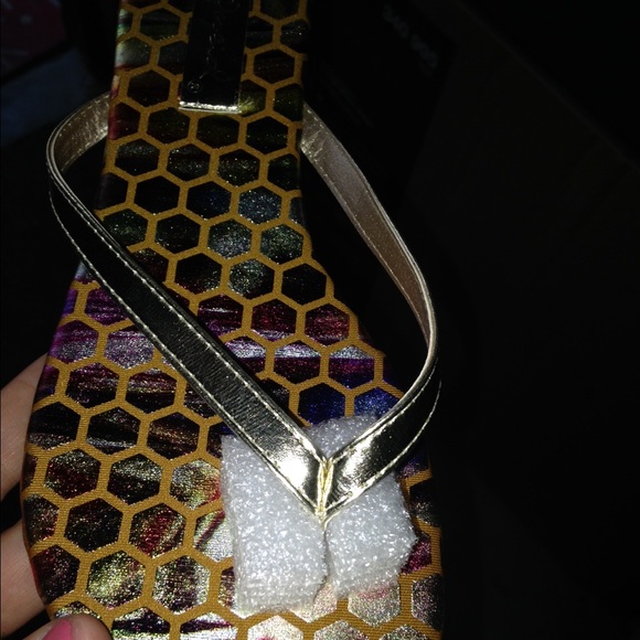 Simple sandals - Picture 3 of 3