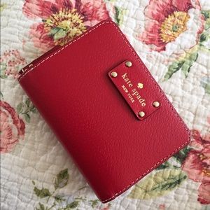 Kate Spade Newbury Lane Cara leather bifold Wallet
