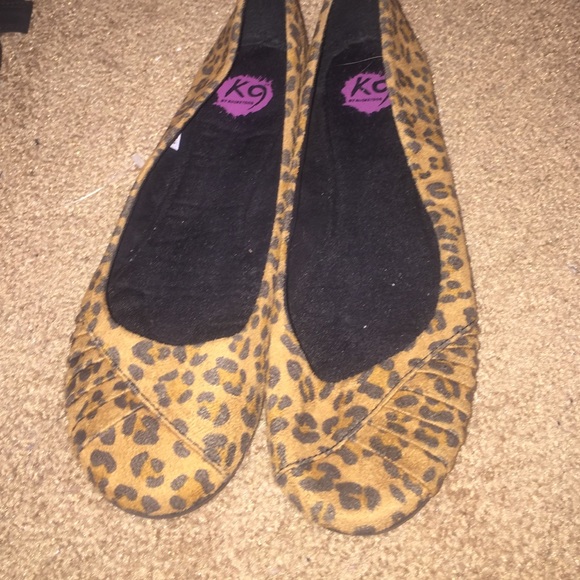 Leopard flats