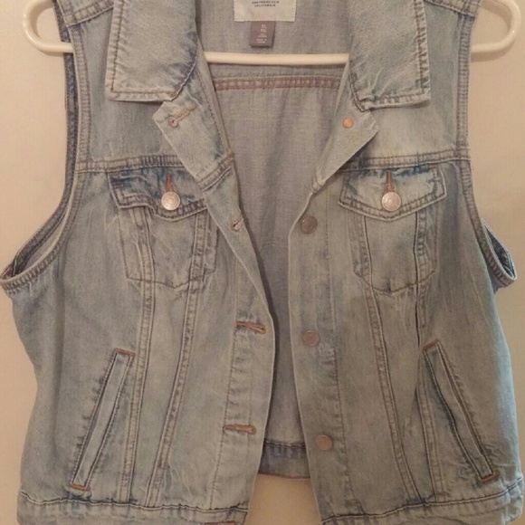 Old Navy Cropped Demin Vest