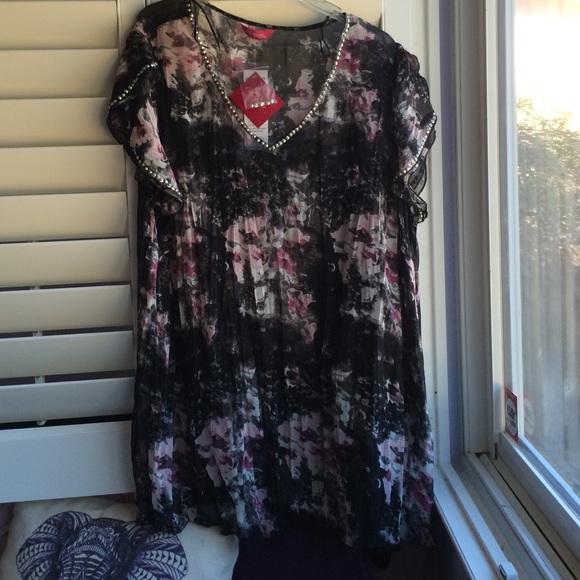 Floral blouse with black cami NWT