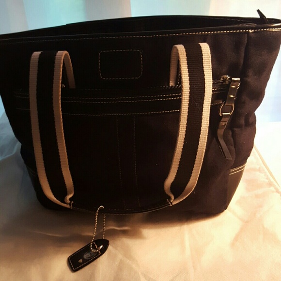 Coach black bag medium in size