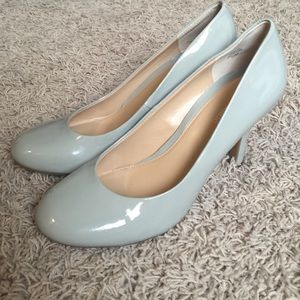 SALE! Shiny Gray Heels - Kelly & Katie