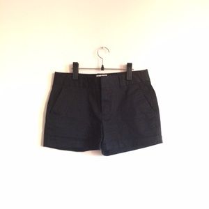 Gap- black short pants