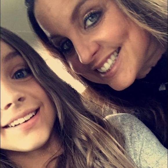 Meet your Posher, Kelly