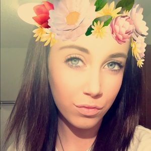 Meet your Posher, Kenzie