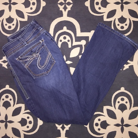 Silver Jeans • Suki Surplus • Size 16 • Length 32
