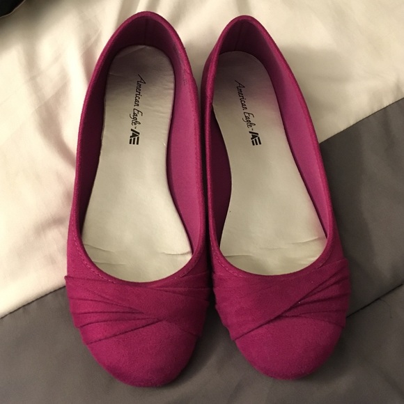 American Eagle Fuschia Flats Sz 85 