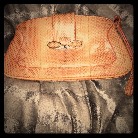 Terrific Tods Leather Wristlet Purse