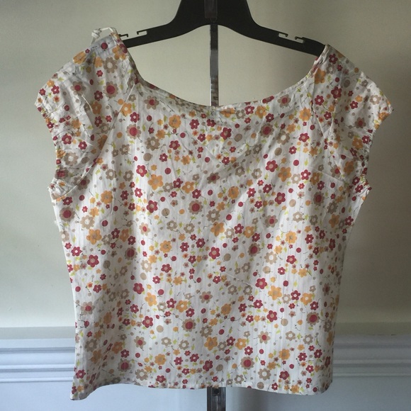 Summer Top - Picture 2 of 3