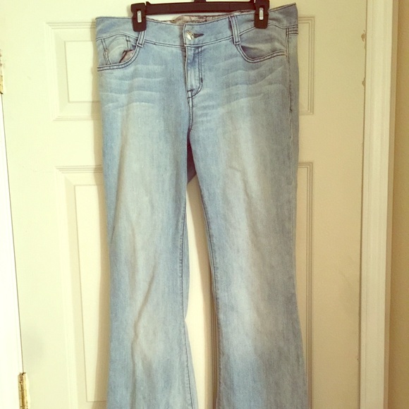 Guess by Marciano Jeans