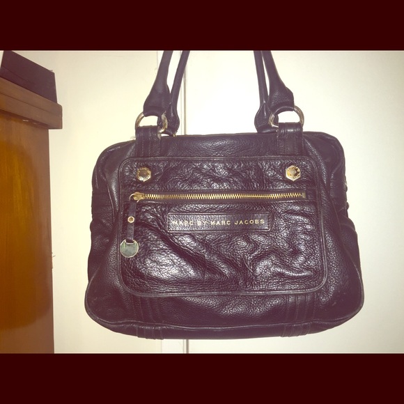 MARC BY MARC JACOBS leather satchel.