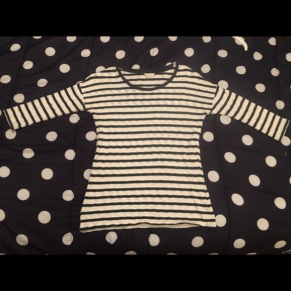 Light 3/4 sleeve striped sweater - Picture 1 of 2