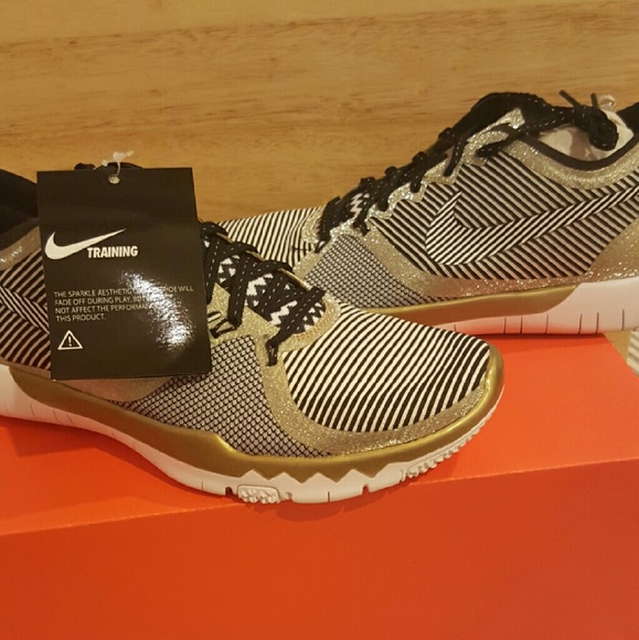 Nike Free Trainer 3.0 V4 GOLD - Picture 2 of 2