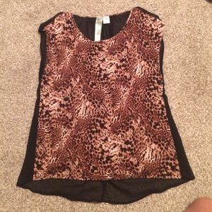 Long cheetah shirt very soft