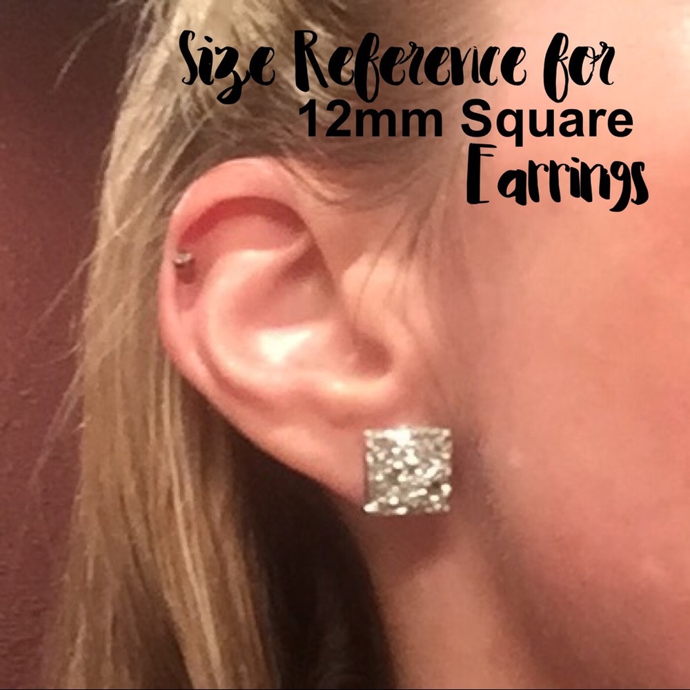3 for 15🎀 flat gold Druzy style square studs - Picture 5 of 5