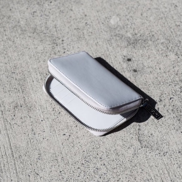 NAKEDVICE || Gray 100% Leather Silver Wallet - Picture 2 of 4