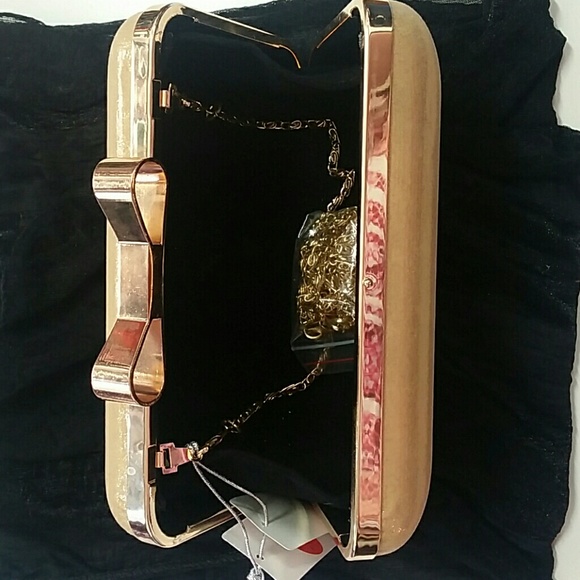 Gold Clutch Bags