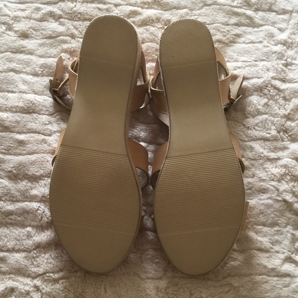 Tan Wedge NEW - Picture 3 of 4