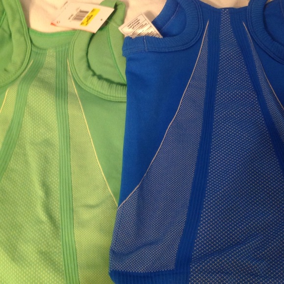 NIKE BUNDLE - Picture 4 of 4