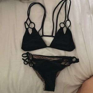 Acacia black size medium bikini