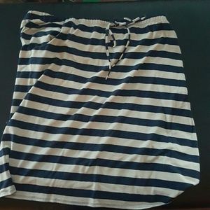 Striped beige and navy skirt