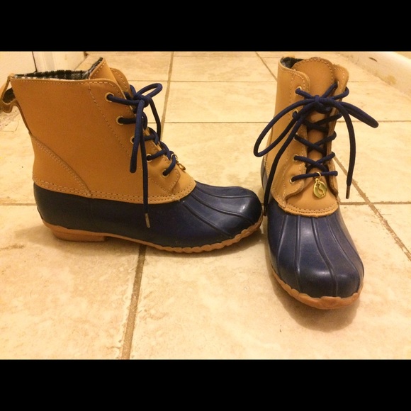 Sporto brand "duck boots"