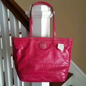 *NWT* Authentic Coach bag
