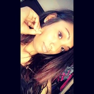 Meet your Posher, Shafira