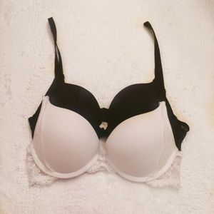 Black and White VS Push-up Bras