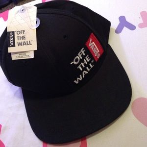 Brand new vans off the wall hat