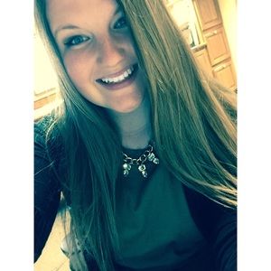 Meet your Posher, Cassandra