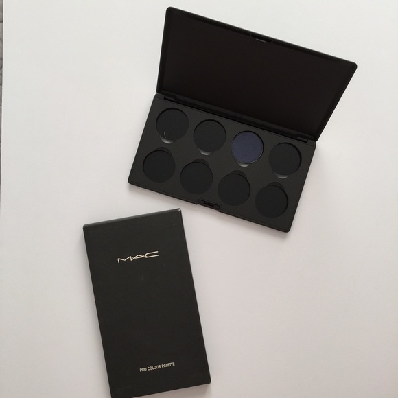 MAC Cosmetics Pro Palette - Large