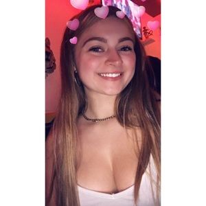 Meet your Posher, Pamela