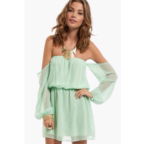 Tobi Mint Off the Shoulder Dress