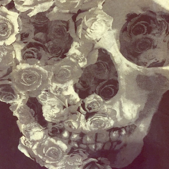 Open back skull tank