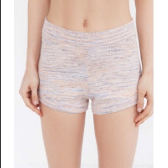 Knit Shorts ✨ - Picture 2 of 4